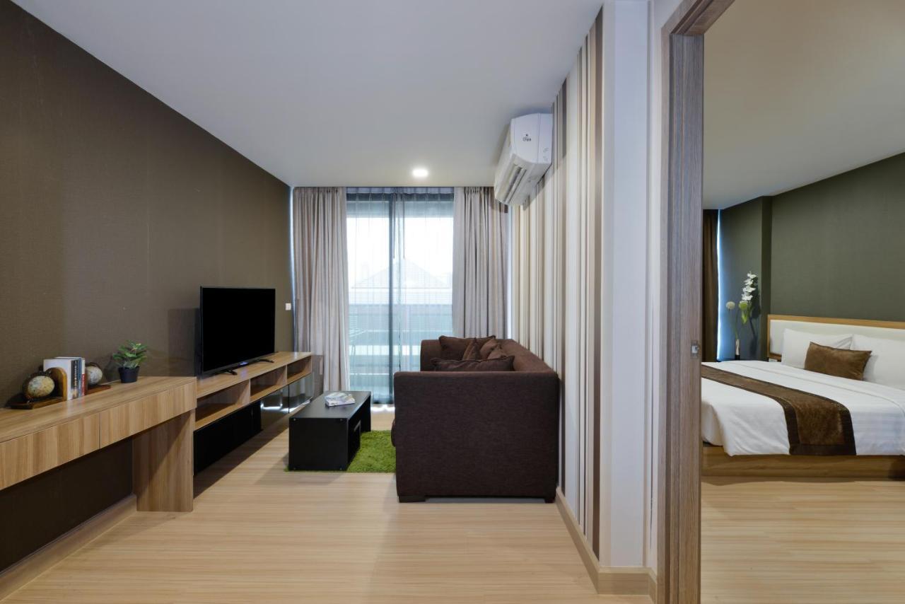Ramada By Wyndham Bangkok Ten Ekamai Residences Extérieur photo