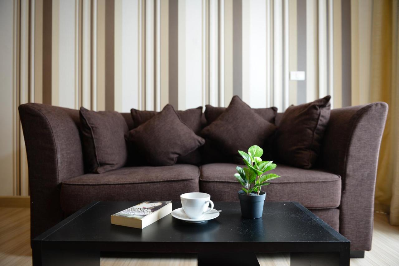 Ramada By Wyndham Bangkok Ten Ekamai Residences Extérieur photo