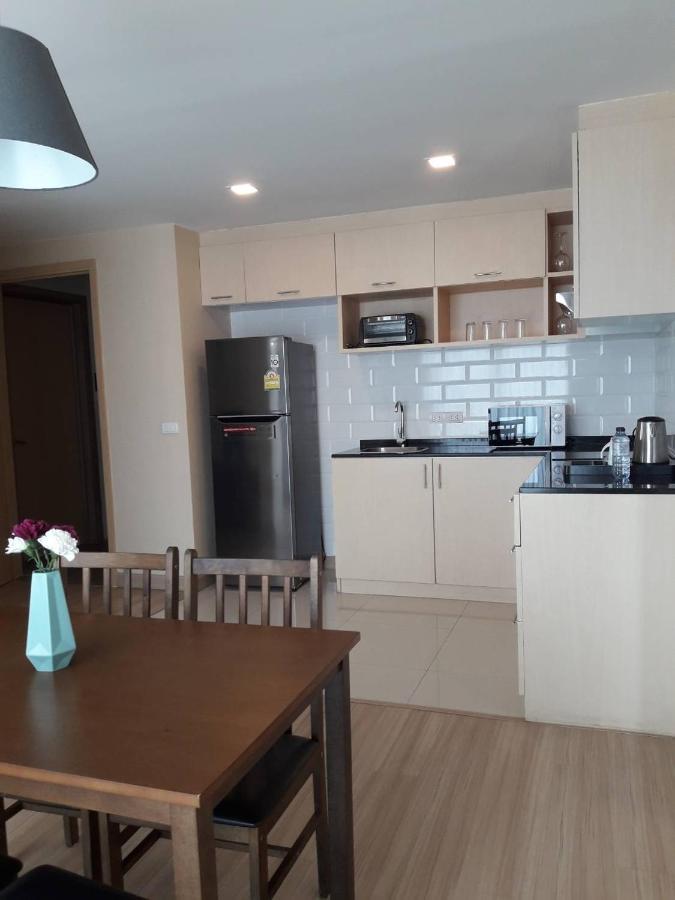 Ramada By Wyndham Bangkok Ten Ekamai Residences Extérieur photo